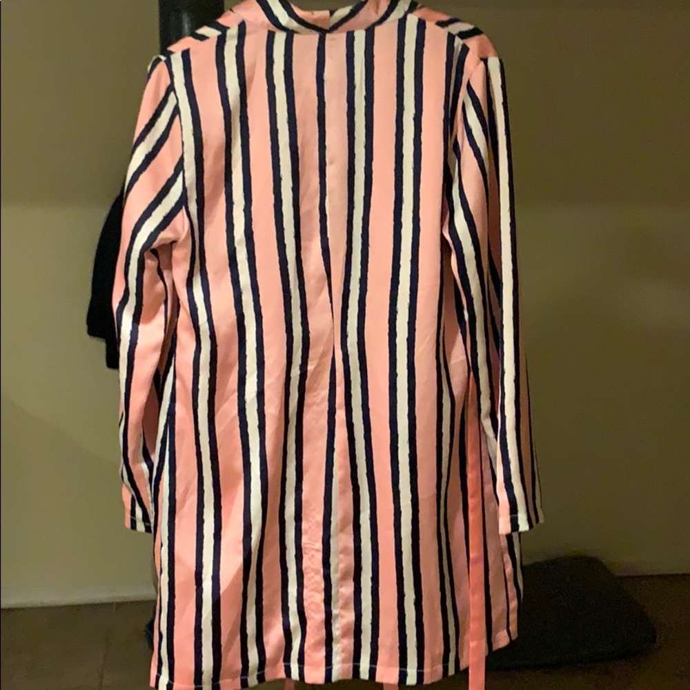 Pink duster - Picture 2 of 3